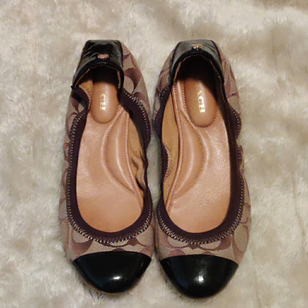 Coach flats
